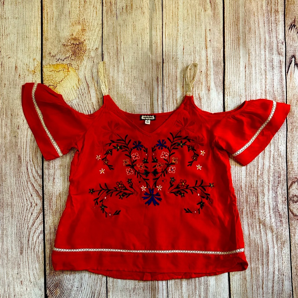 Take me to Cabo embroidered blouse